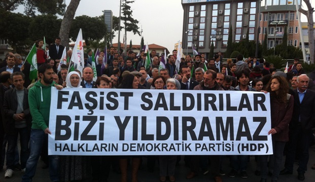 HDP'ye dönük saldırılar Antalya'da protesto edildi