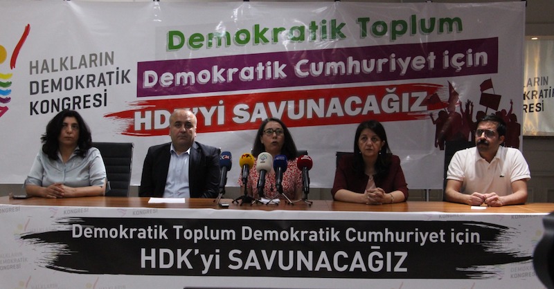 Demokratik Toplum,  Demokratik Cumhuriyet İçin  HDK’yi Savunacağız!