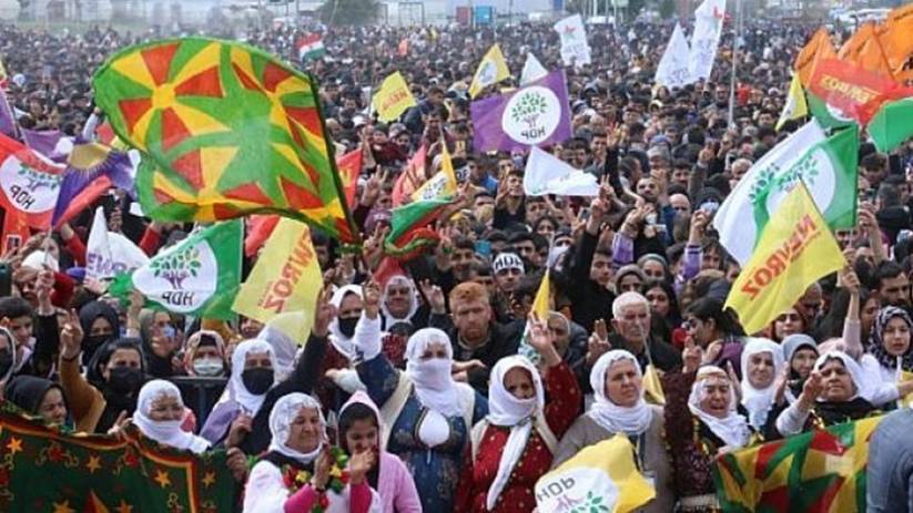 İstanbul Newroz’da ‘Tecrit duvarları yıkılsın’ dedi!