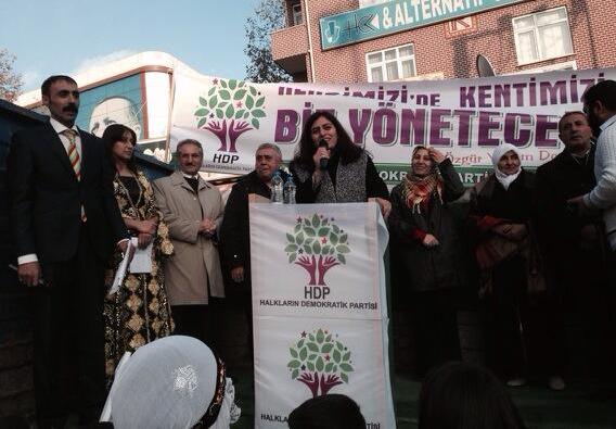 HDP Eşbaşkanı Sebahat Tuncel’in katılımı ile HDP Dilovası İlçe Örgütü açıldı.