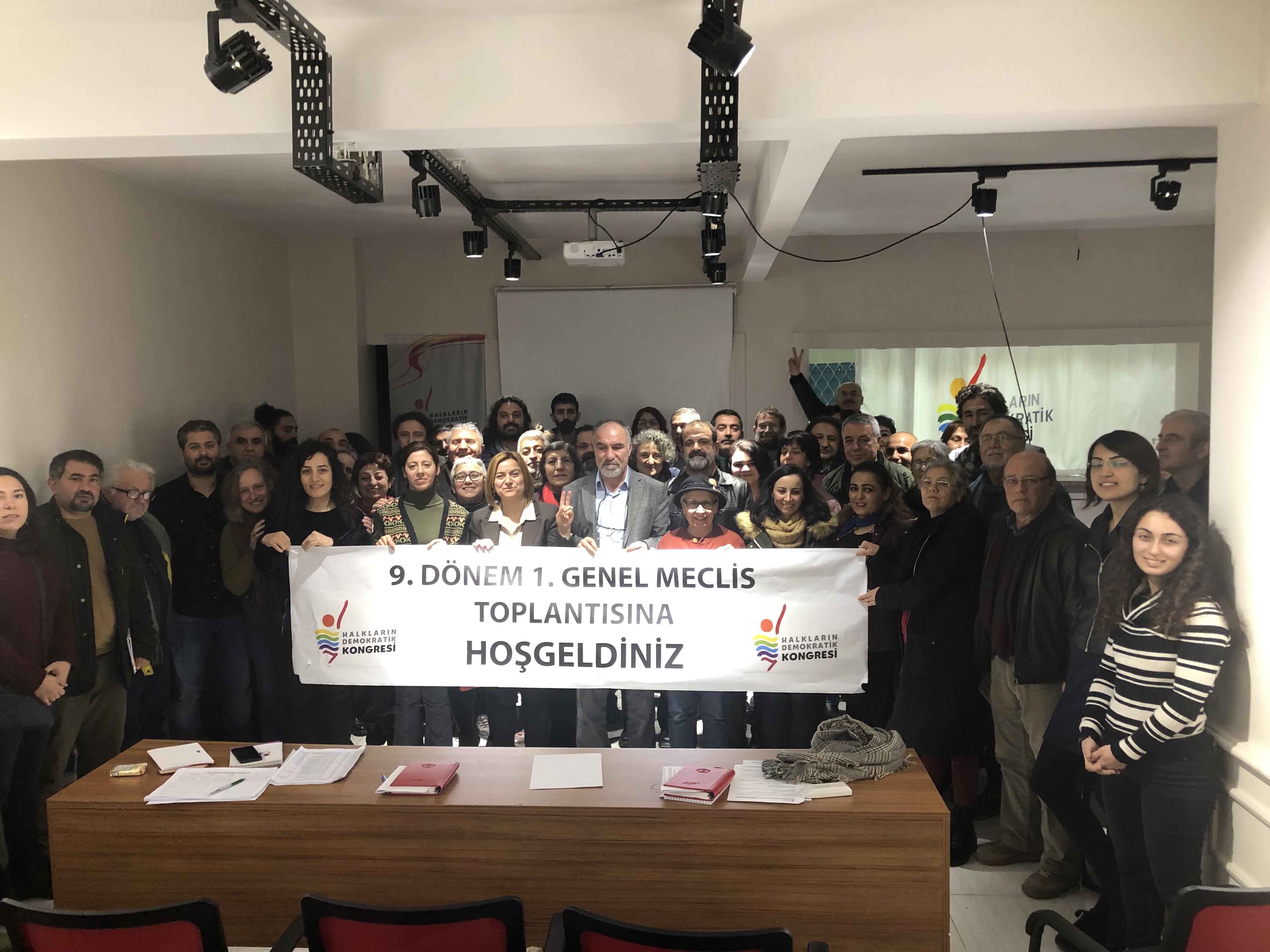 HALKLARIN DEMOKRATİK KONGRESİ  9. DÖNEM 1. GENEL MECLİS TOPLANTISI SONUÇ BİLDİRGESİ