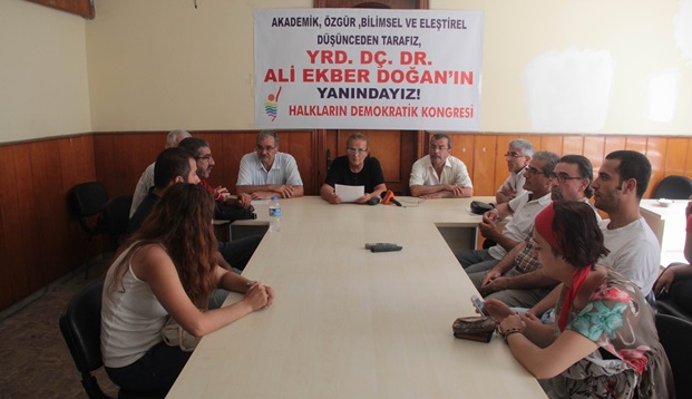 HDK Mersin: Yrd. Doç. Dr. Ekber Doğan'ın yanındayız