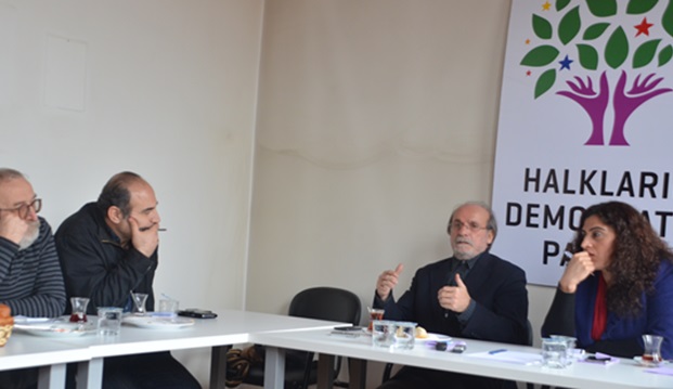 HDP Eşbaşkanları basınla buluştu
