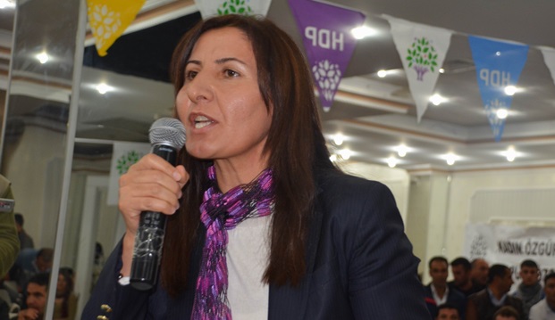 ‘Gün demokrasiyi yaşatma ve kendimizi yönetme günüdür’