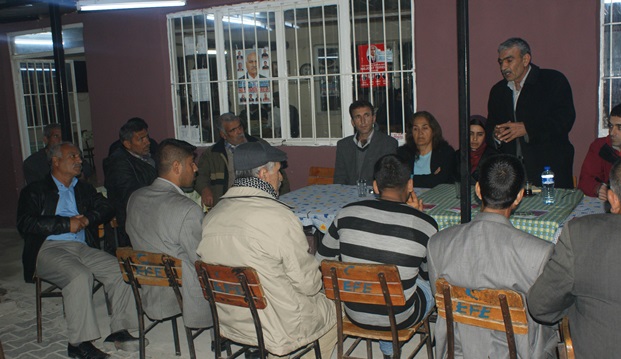 HDP adayları Germencik'te Romanları ziyaret etti