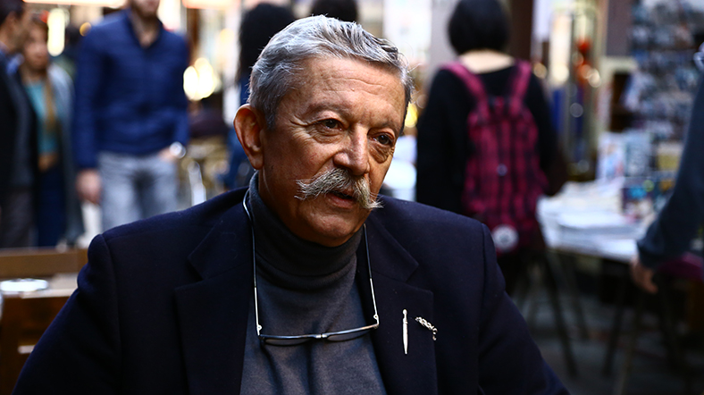 Bülent Uluer'in anısı önünde saygıyla eğiliyoruz...
