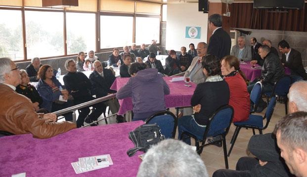 Çiğli'de HDP’liler kahvaltıda bir araya geldi
