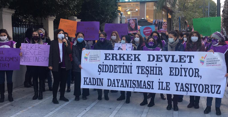 Erkek Devlet Şiddetini Teşhir Ediyor, Kadın Dayanışması İle Yaşıyoruz !