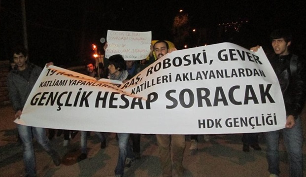Antakya'da HDK'li gençlerden yürüyüş