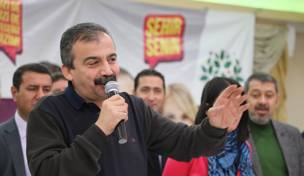 "Biz bu ülkeye güneşi getireceğiz"