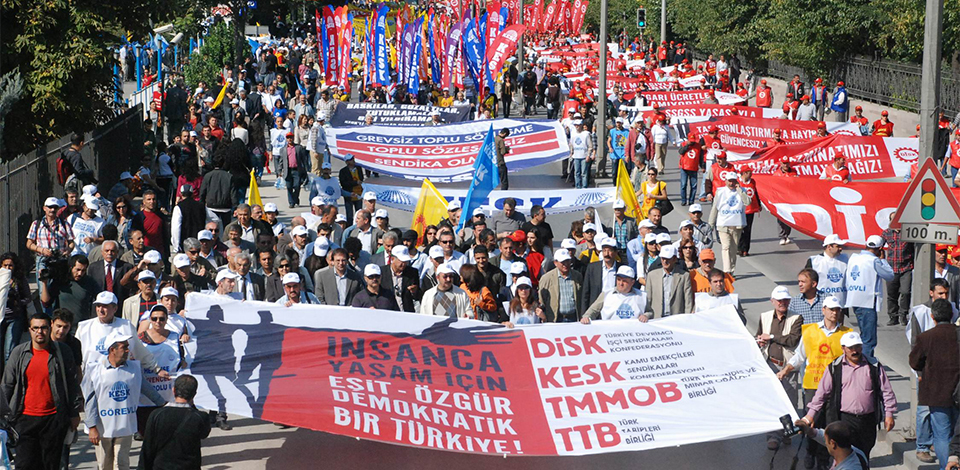 HDK ve HDP, İşçi ve Kamu emekçilerinin sendikal mücadelesinin yanındadır