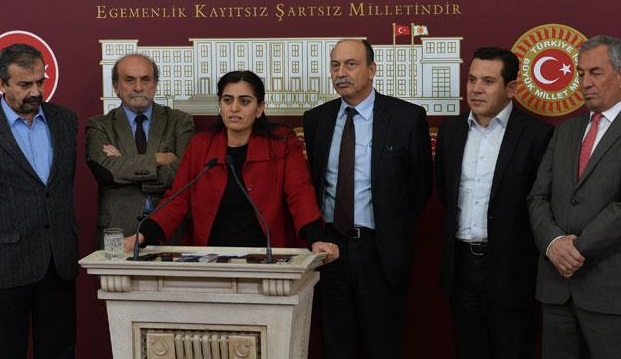 HDP'li vekiller açlık grevini bitirdi