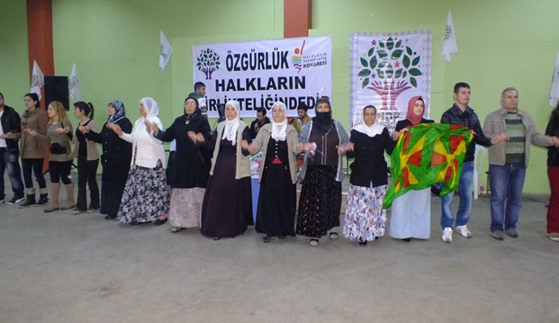 HDP Turgutlu eşbaşkan adayları halkla buluştu