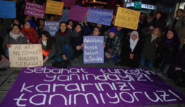 Kadınlar Sebahat Tuncel'e verilen hapis cezasını protesto etti